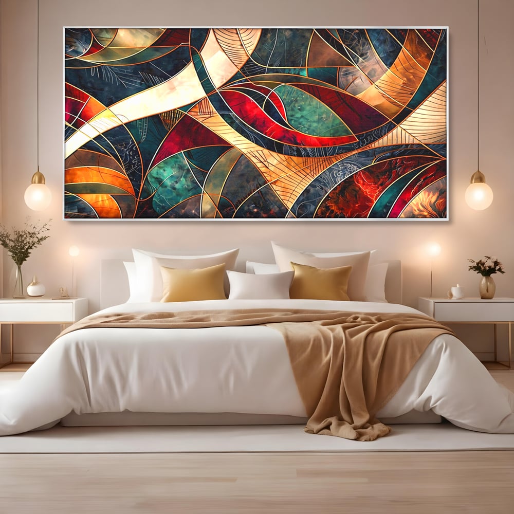 Tablou canvas cu tablou abstract cu linii aurii, in rama de aluminiu argintiu, pe perete intr-un dormitor